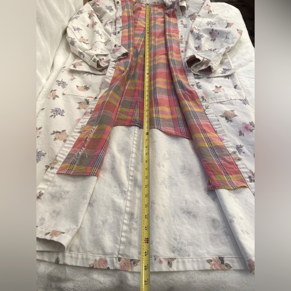 Floral Cream Trench Coat - Picture 12 of 14